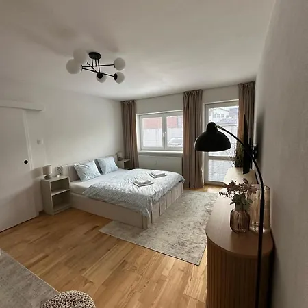 Vyskoc Na Hory Apartamento Nová Lesná