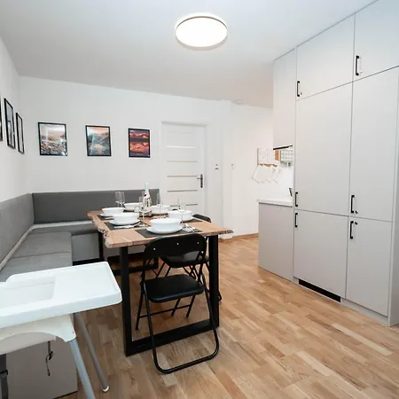 Vyskoc Na Hory * Nová Lesná